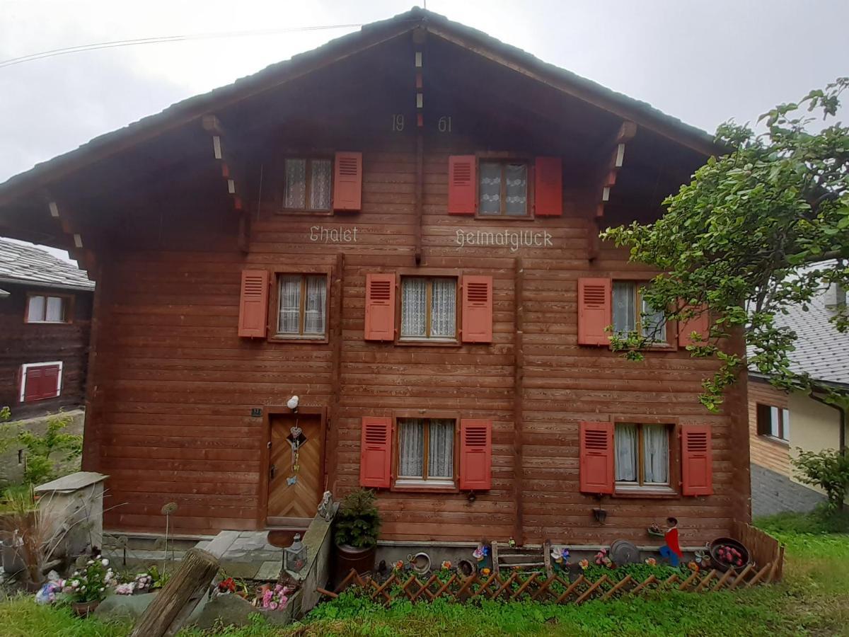 Ferienwohnung Chalet Heimatglück Embd Exterior foto